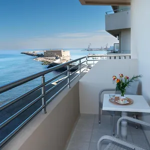 Otel Kronos, Kandiye